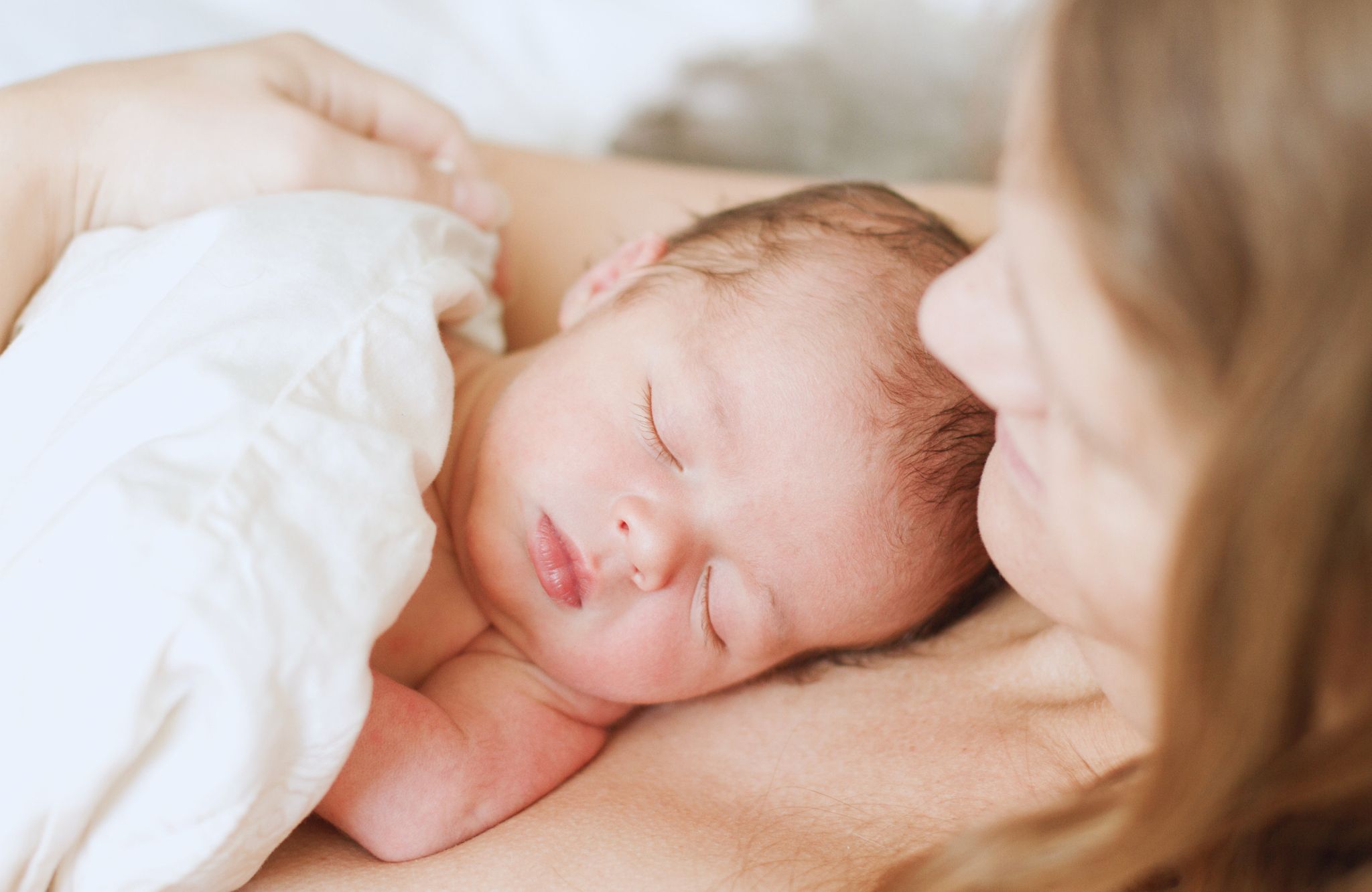 Anna Pokrupová | Předporodní příprava – novorozené miminko s maminkou